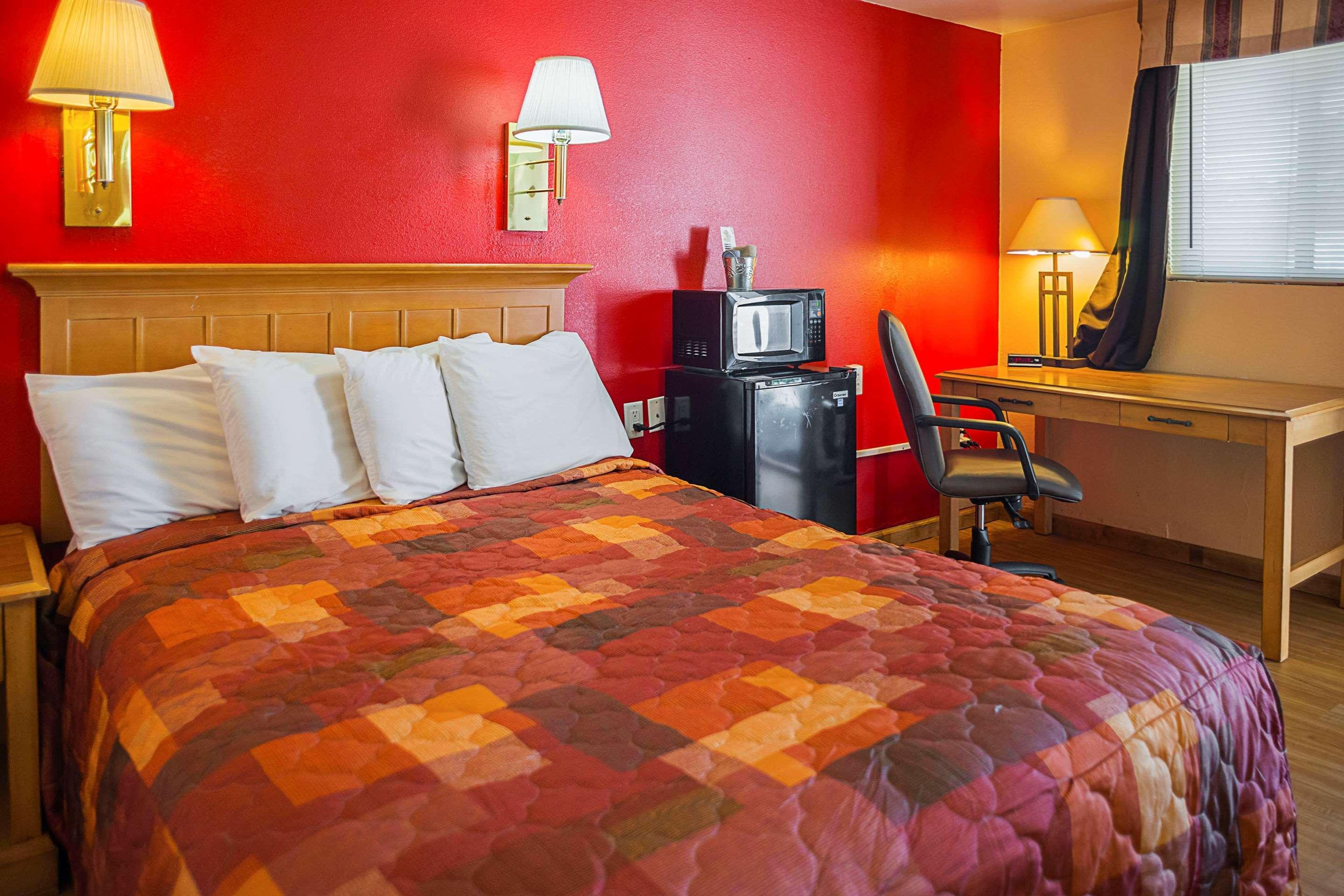 Rodeway Inn Buffalo Exteriér fotografie