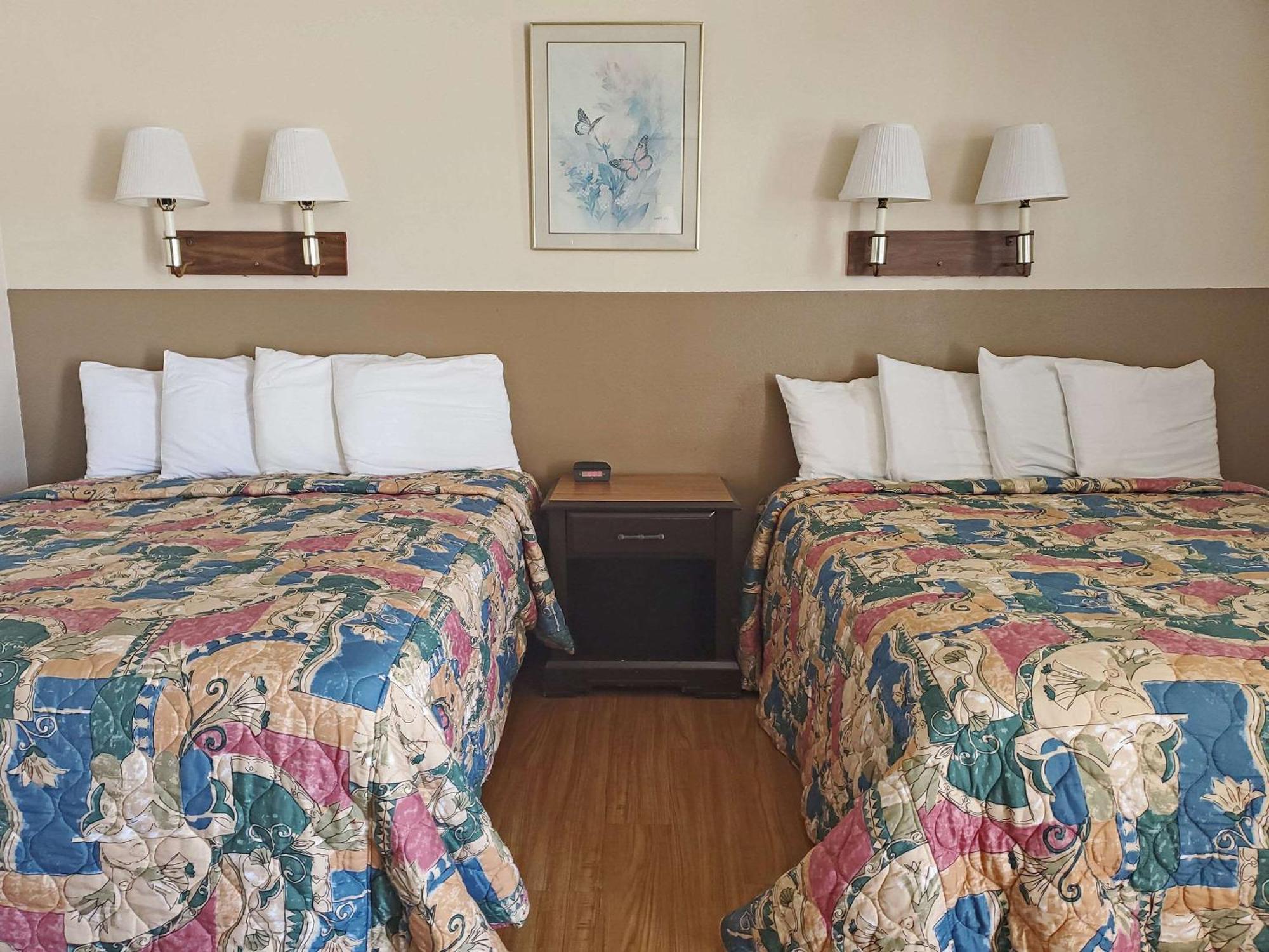Rodeway Inn Buffalo Exteriér fotografie