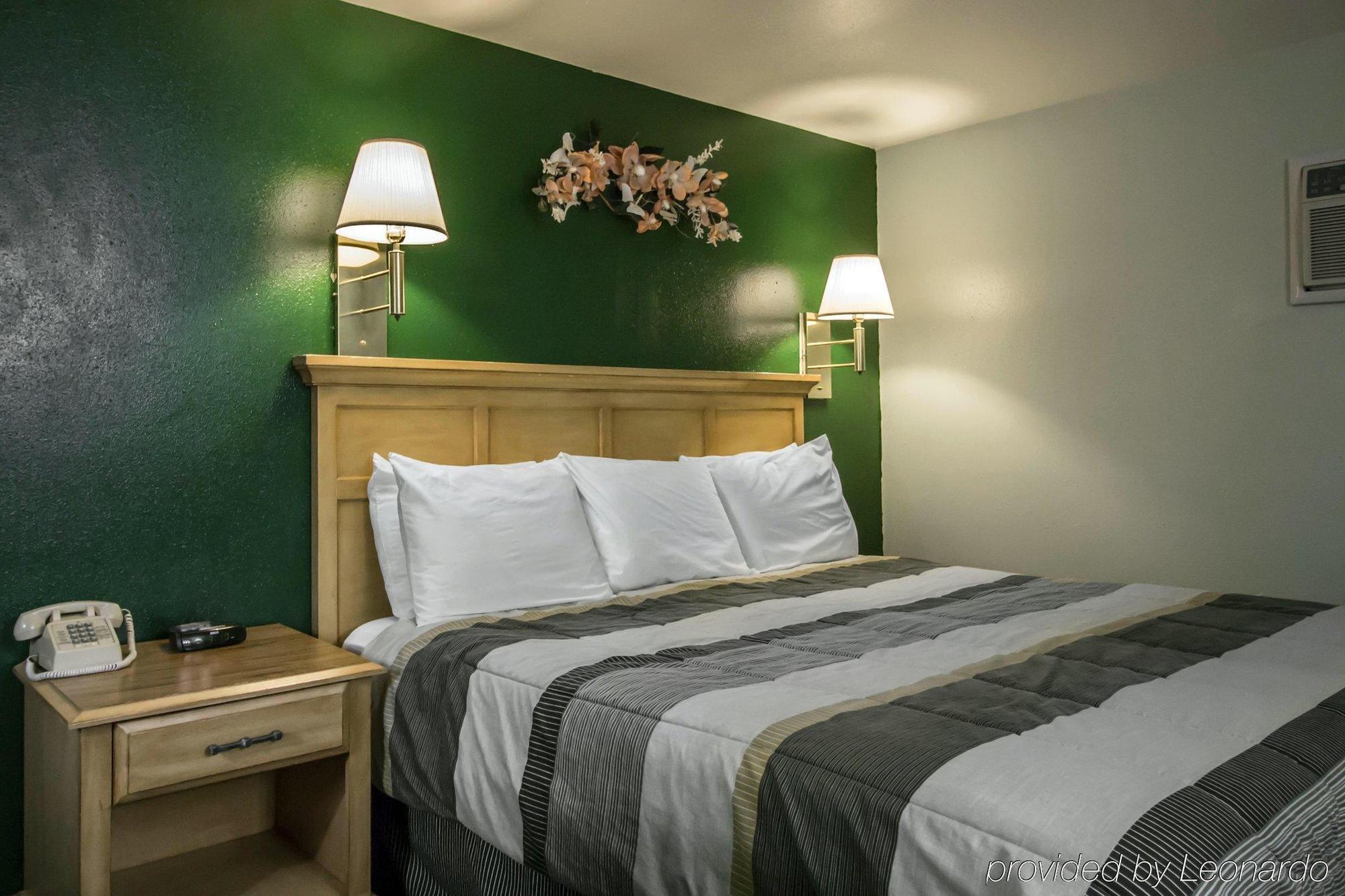 Rodeway Inn Buffalo Exteriér fotografie