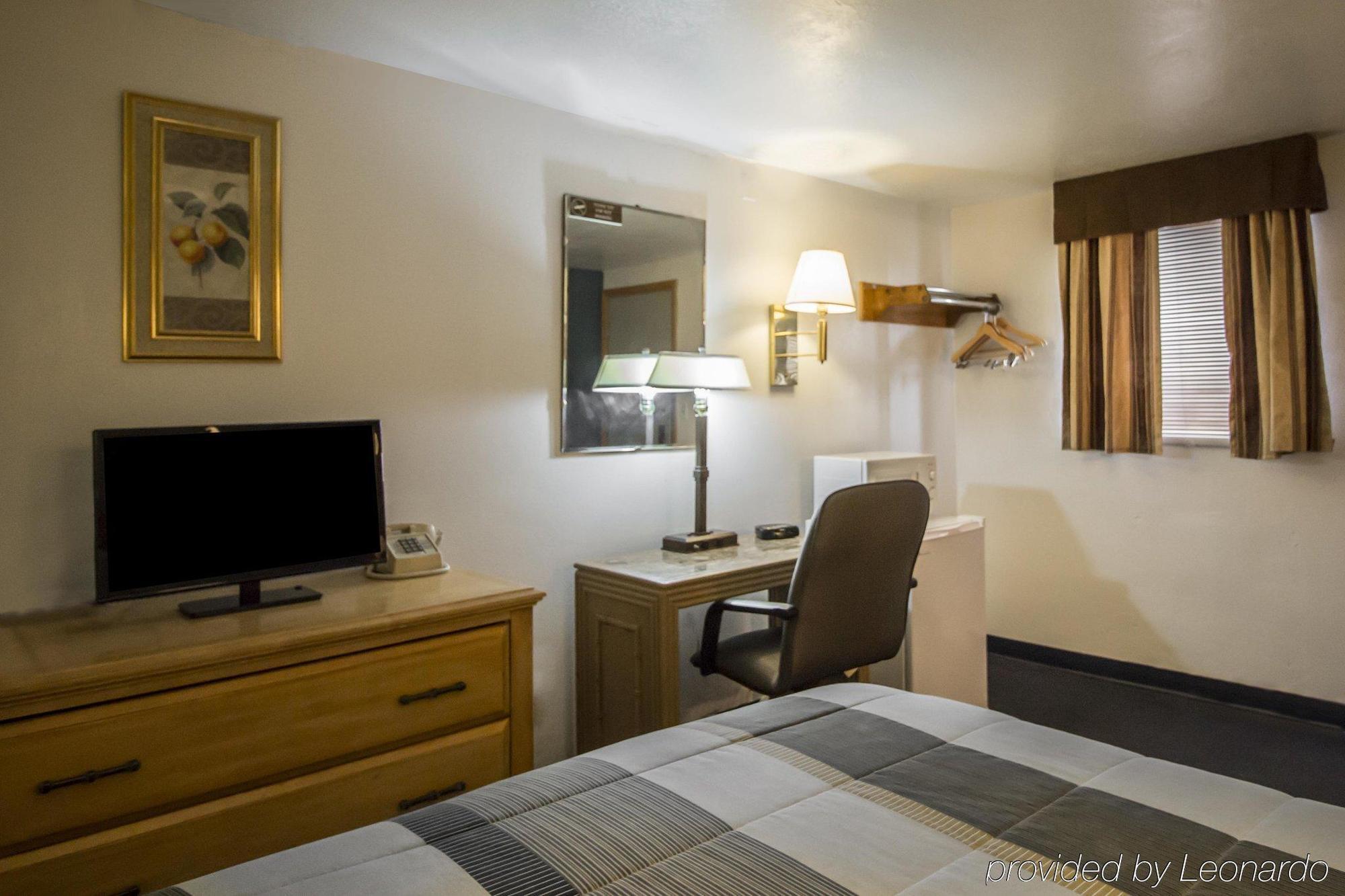 Rodeway Inn Buffalo Exteriér fotografie