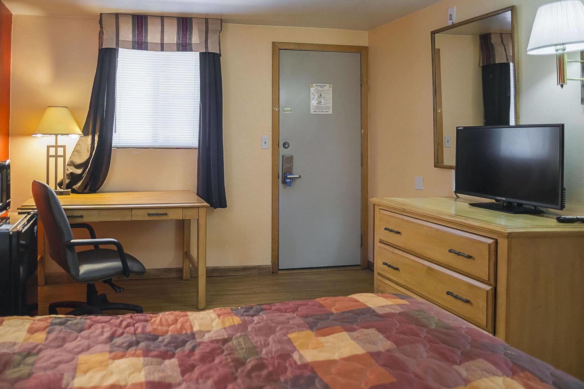 Rodeway Inn Buffalo Exteriér fotografie